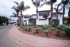 Front View of property in Silver Lakes Golf Estate