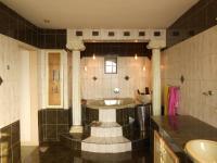 Bathroom 3+ - 18 square meters of property in Lenasia