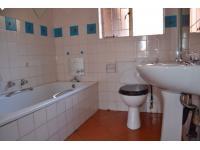 Bathroom 1 of property in Emalahleni (Witbank) 