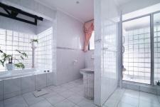 Main Bathroom - 20 square meters of property in Silver Lakes Golf Estate