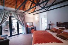Main Bedroom - 36 square meters of property in Silver Lakes Golf Estate