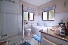 Bathroom 2 - 8 square meters of property in Woodhill Golf Estate