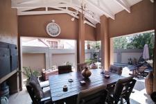 Patio - 31 square meters of property in Willow Acres Estate
