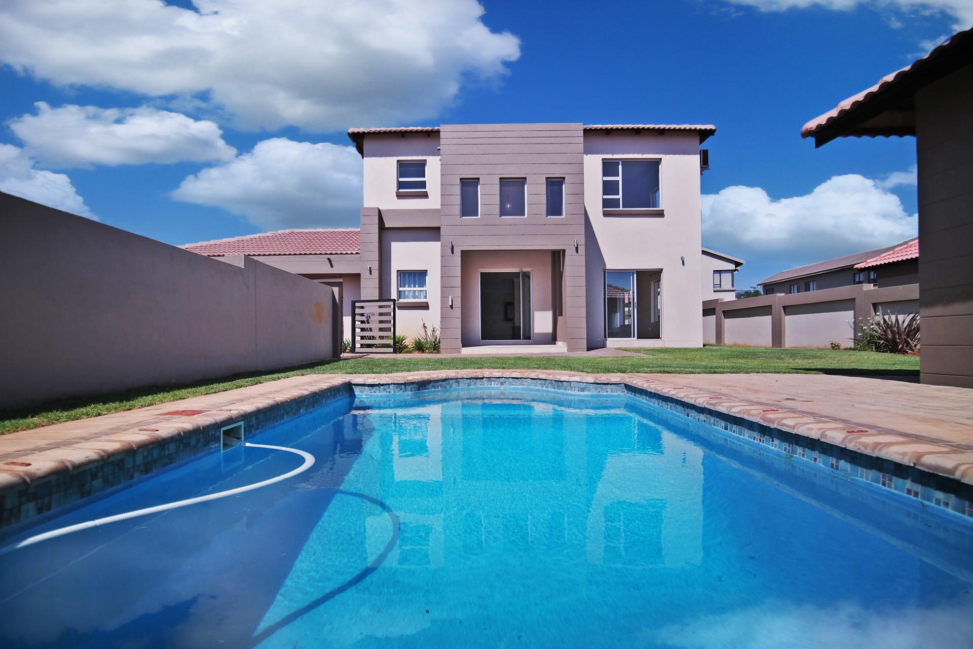 Front View of property in Silverwoods Country Estate