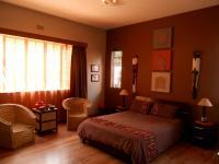 Main Bedroom - 28 square meters of property in Cyrildene