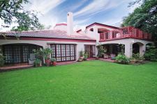 Front View of property in Silver Lakes Golf Estate