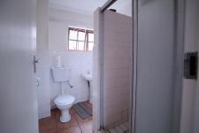Bathroom 3+ - 10 square meters of property in Silver Lakes Golf Estate