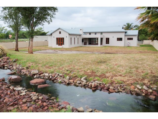 4 Bedroom House for Sale For Sale in Hartbeespoort - Home Sell - MR120246