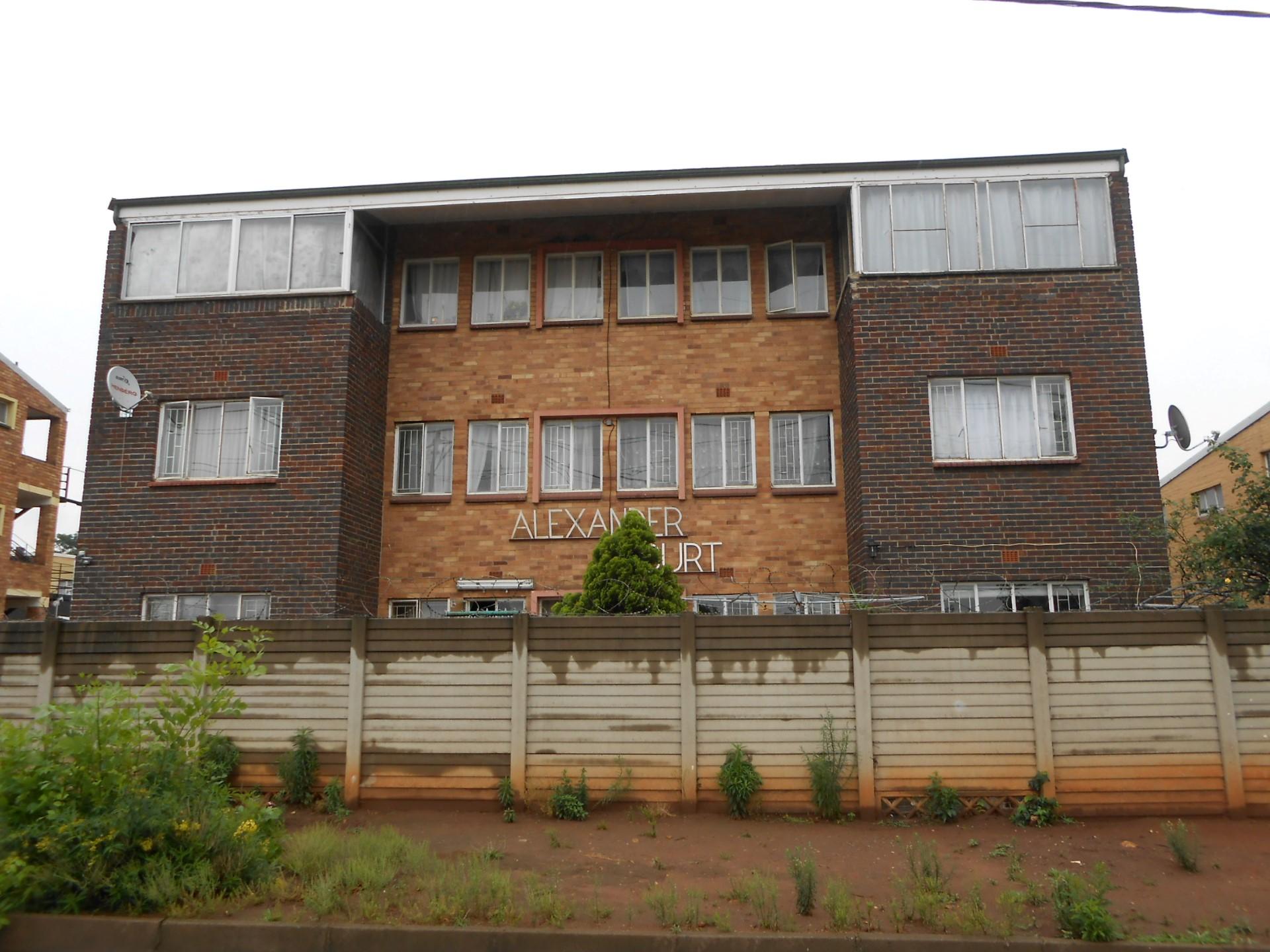 Front View of property in Vereeniging