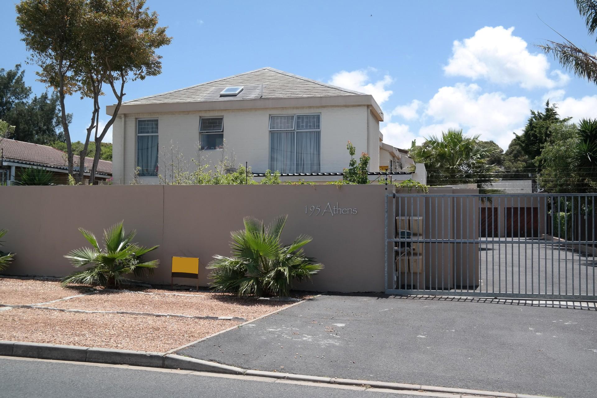 Front View of property in Flamingo Vlei