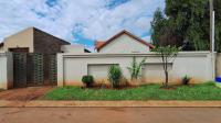 Front View of property in Vosloorus