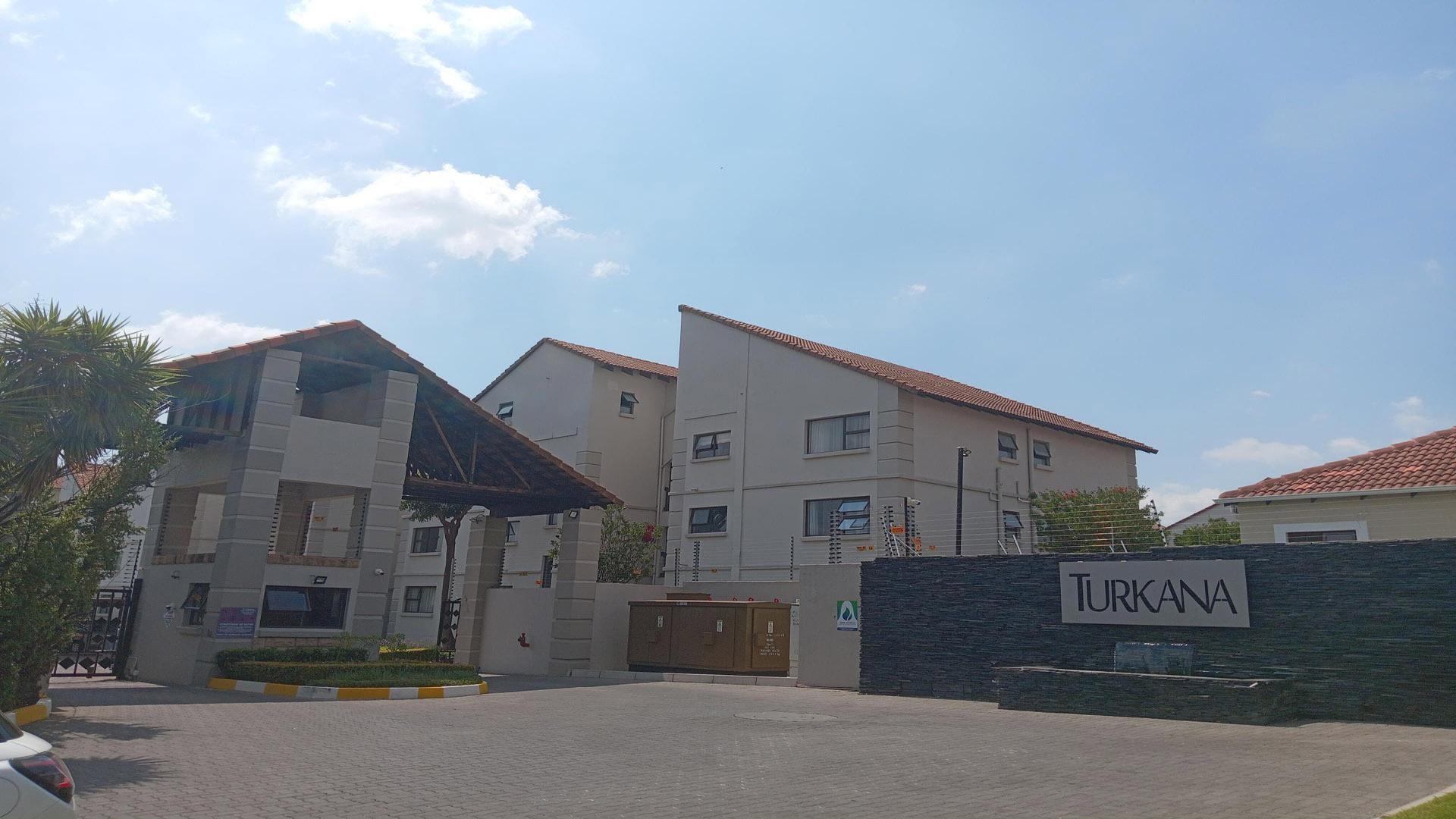 Front View of property in Sunninghill