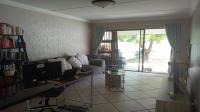 Lounges - 19 square meters of property in Sunninghill