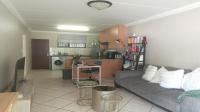Lounges - 19 square meters of property in Sunninghill