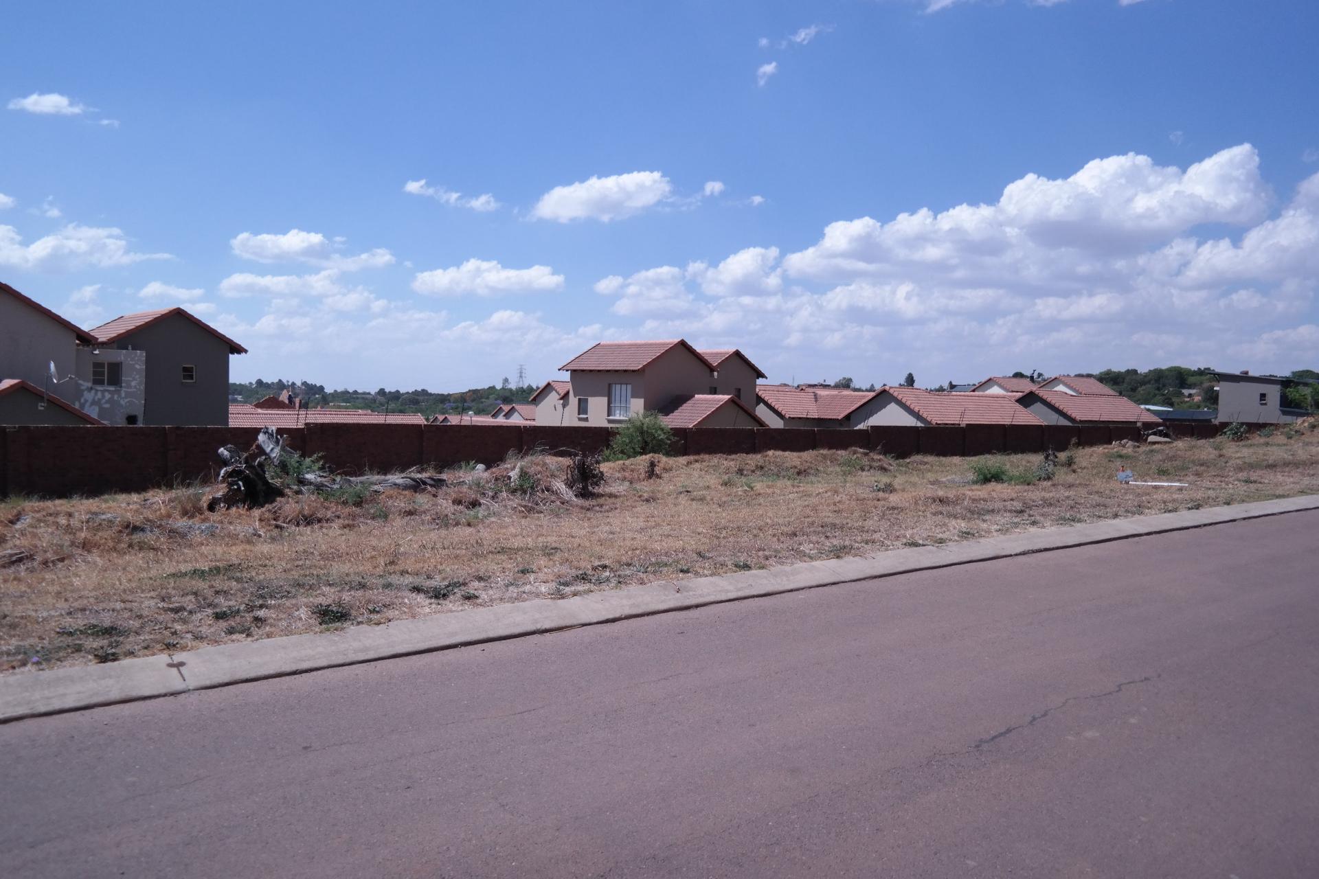 Front View of property in Heron Hill Estate