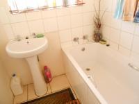 Main Bathroom - 3 square meters of property in Krugersdorp