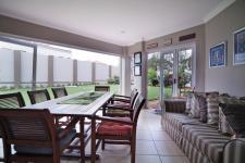 Patio - 15 square meters of property in The Wilds Estate