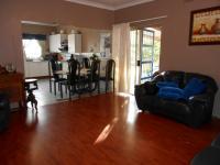 Lounges - 26 square meters of property in Vereeniging