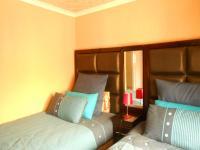 Bed Room 1 - 13 square meters of property in Naturena