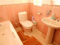 Main Bathroom - 6 square meters of property in Naturena