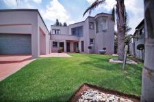 3 Bedroom 3 Bathroom House for Sale for sale in Willow Acres Estate