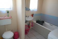 Bathroom 1 - 6 square meters of property in Kleinmond