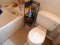 Bathroom 2 - 5 square meters of property in Randburg