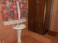 Bathroom 1 - 14 square meters of property in Glen Donald A.H