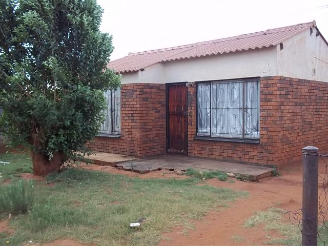 2 Bedroom House for Sale For Sale in Likole - Home Sell - MR120695