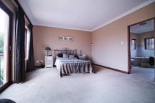 Main Bedroom - 40 square meters of property in The Wilds Estate