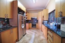 Kitchen - 14 square meters of property in The Wilds Estate