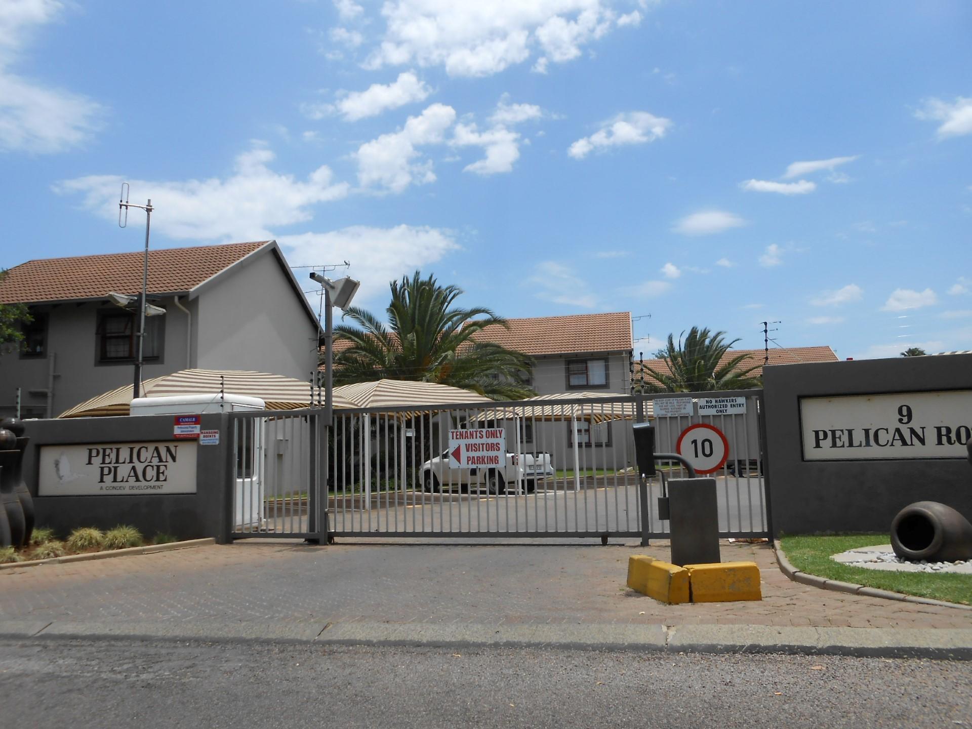 Front View of property in Centurion Central