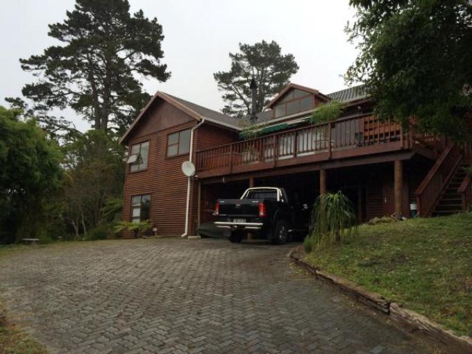 4 Bedroom House for Sale For Sale in Port Elizabeth Central - Private Sale - MR120911