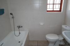 Bathroom 1 - 6 square meters of property in Malmesbury