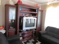 Lounges - 13 square meters of property in Lenasia South