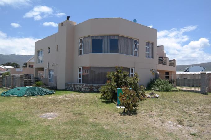 5 Bedroom House for Sale For Sale in Hermanus - Home Sell - MR121146