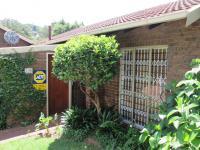 2 Bedroom 1 Bathroom Simplex for Sale for sale in Waterkloof Heights