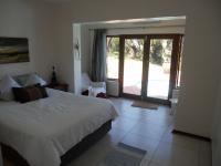 Bed Room 2 - 15 square meters of property in Shakas Rock