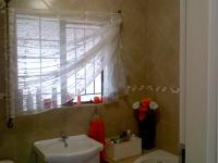 Bathroom 1 - 8 square meters of property in Ravensklip