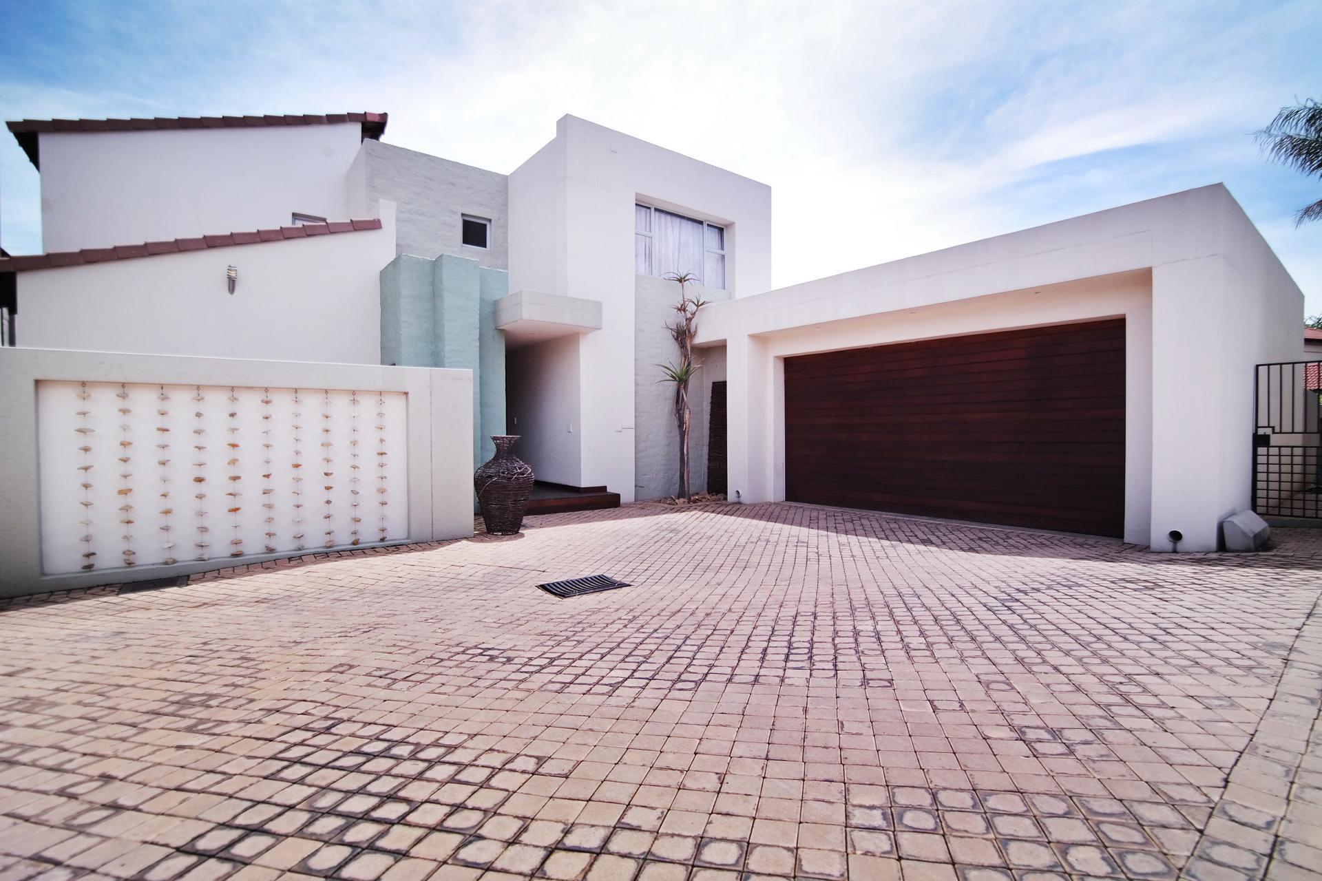 Front View of property in Six Fountains Estate