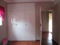 Bed Room 1 - 13 square meters of property in Risiville