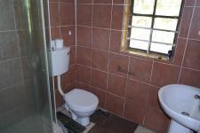 Bathroom 1 - 3 square meters of property in Darling