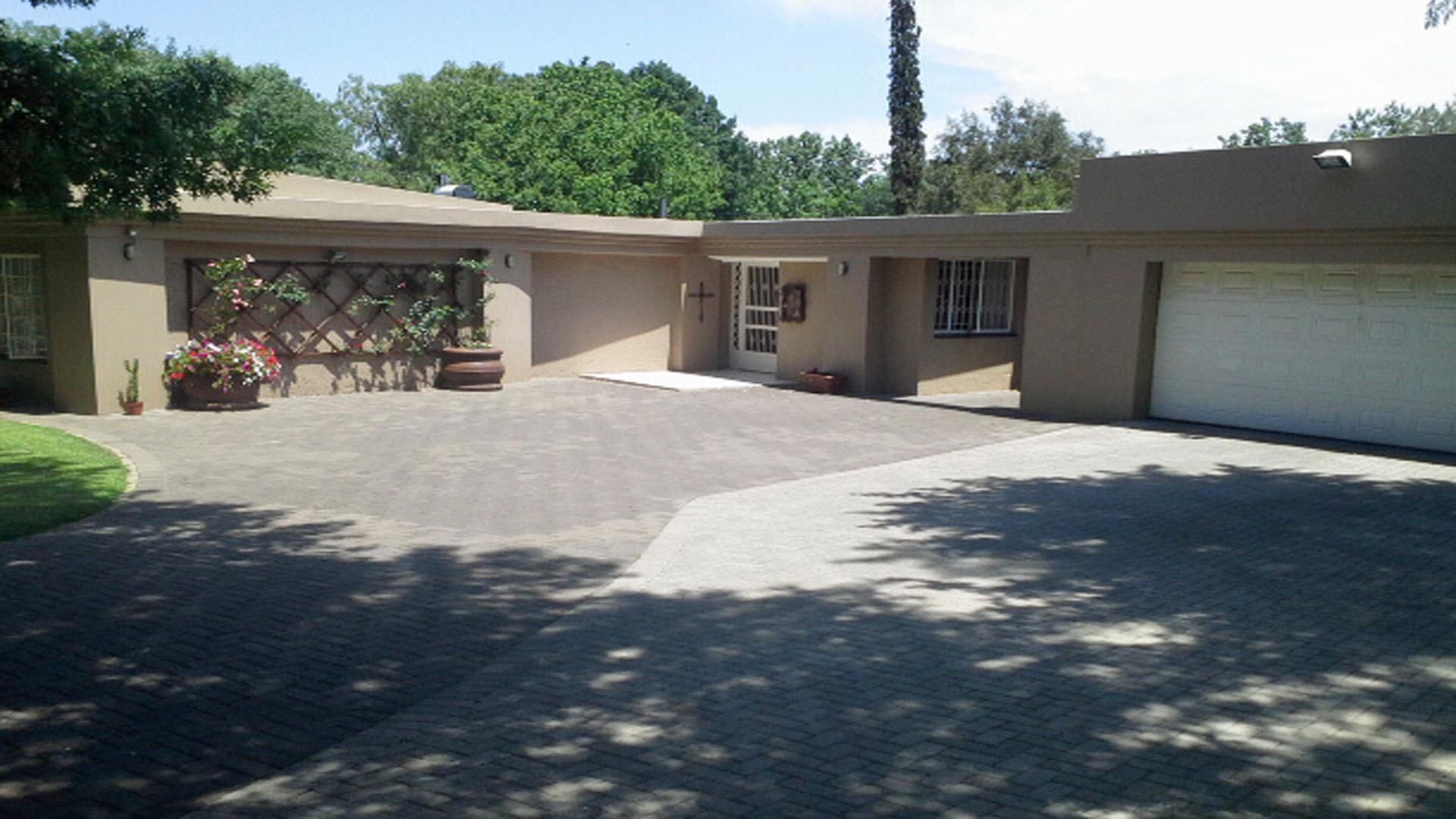 Front View of property in Sasolburg