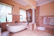 Main Bathroom - 16 square meters of property in Woodhill Golf Estate