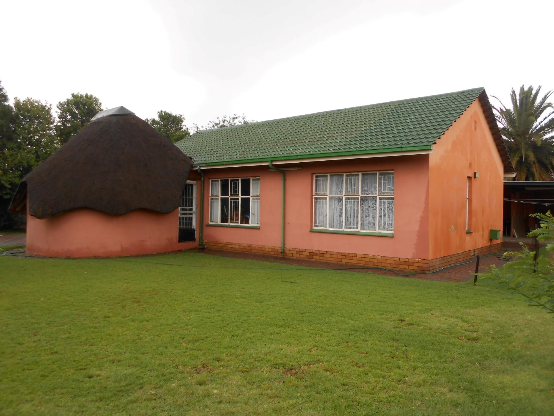 Front View of property in Vanderbijlpark