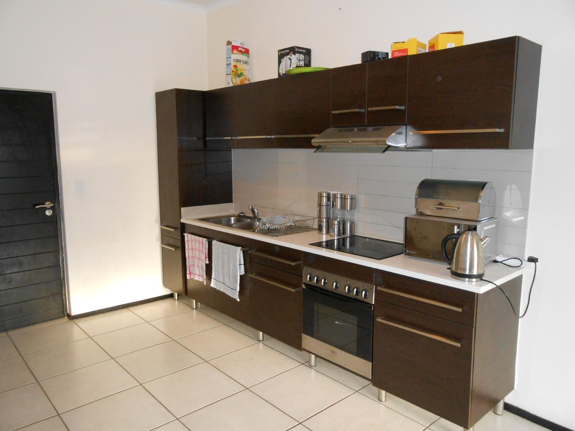 Kitchen - 12 square meters of property in Greenstone Hill