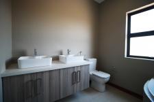 Main Bathroom - 7 square meters of property in The Meadows Estate