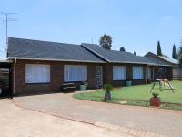 5 Bedroom 2 Bathroom House for Sale for sale in Brakpan