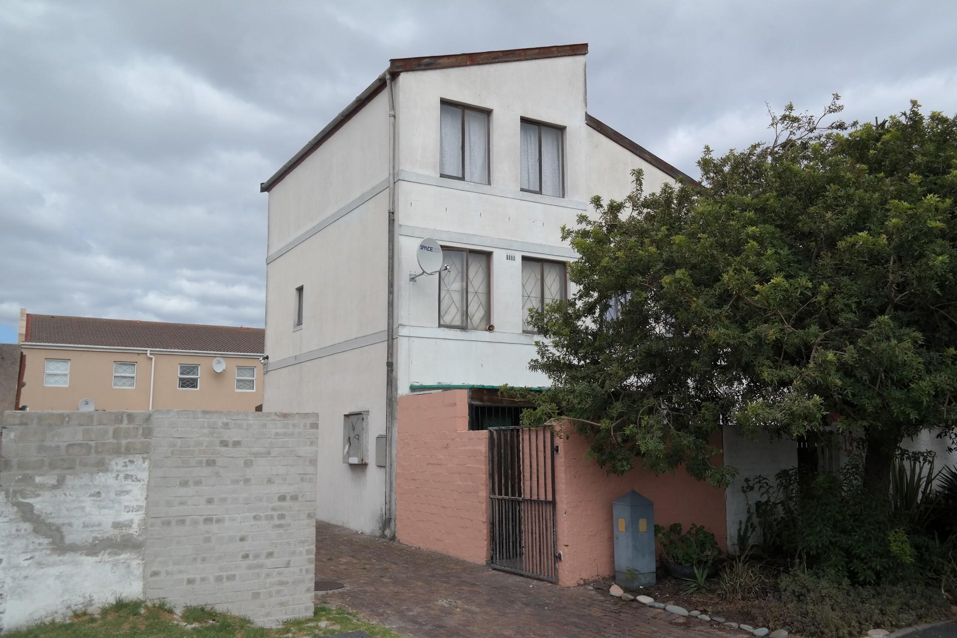 Front View of property in Kensington - CPT