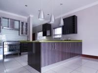 Kitchen - 33 square meters of property in The Wilds Estate